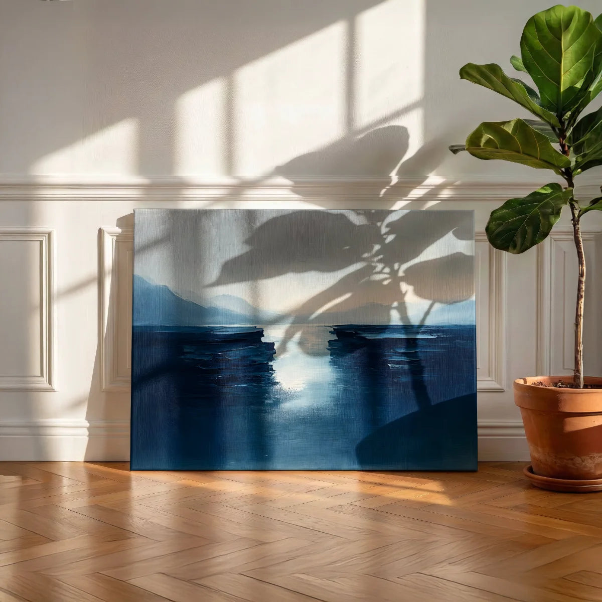 Blauer Fjord – Lichtweg durch die Tiefe — Gerahmt